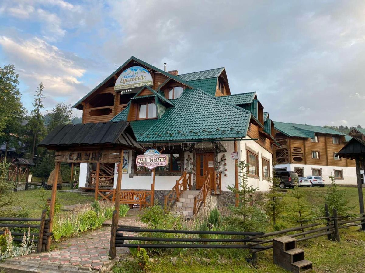 Hotel Edelweiss Carpathians Mihove Exteriér fotografie