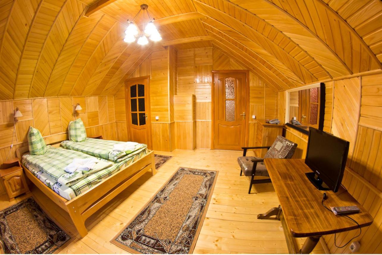Hotel Edelweiss Carpathians Mihove Exteriér fotografie